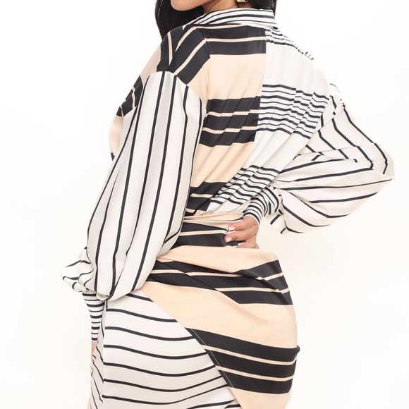 NWT Stripped Long Sleeve Shirt Dress - White - Small - Picture 4 of 4